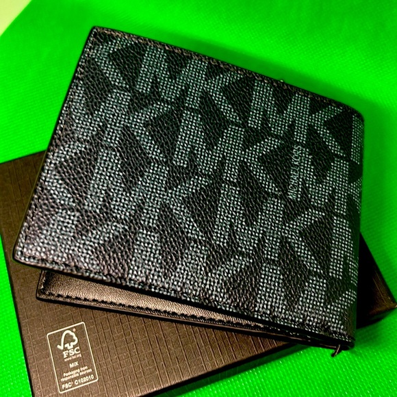 NIB Michael Kors Men’s Wallet - Picture 3 of 5